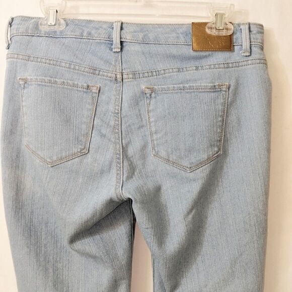 🌹$3/21 AK Boyfriend Jeans, light wash, Sz 4 - Picture 4 of 7